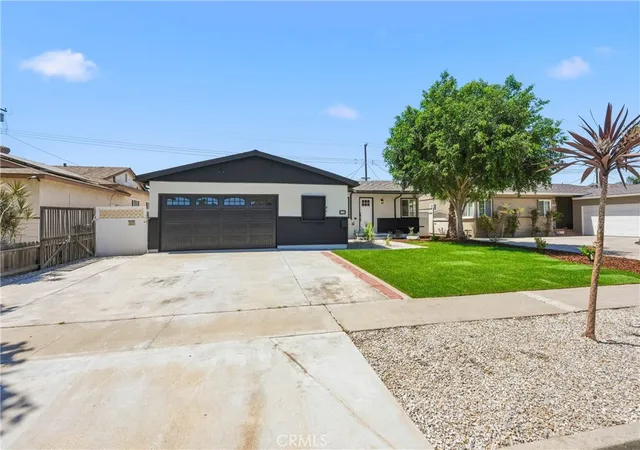Homes for sale in Fullerton, CA | 1500 W Elm, Fullerton, CA 92833 | MLS# TR26126967