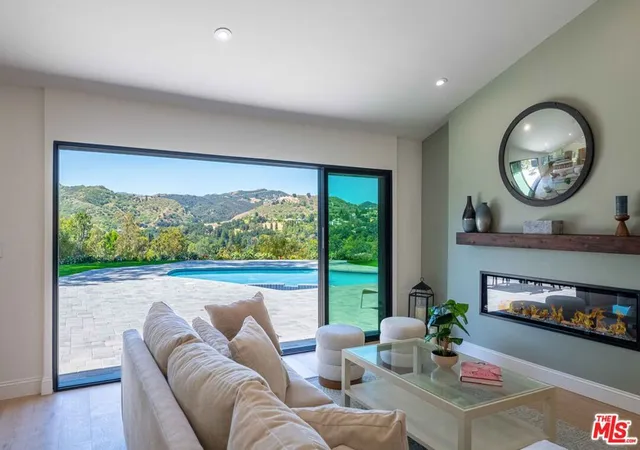 Homes for sale in Calabasas, CA | 4267 Towhee Dr, Calabasas, CA 91302 | MLS# 26846121