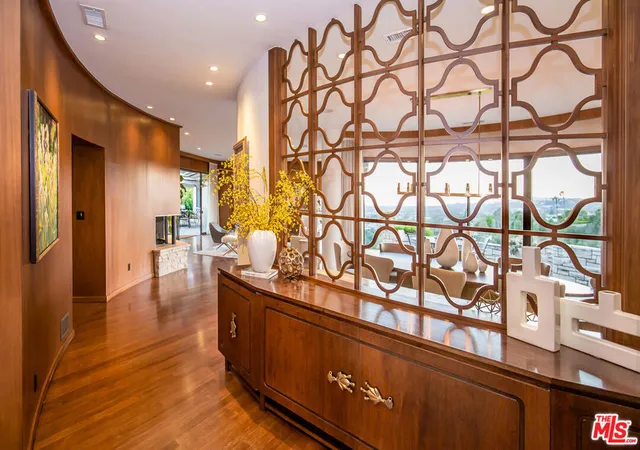 Photo 4 of Single family home for sale at 1131 Miradero Rd, Beverly Hills, CA 90210 | MLS# 26846059 | Listing updated on 2026-06-19