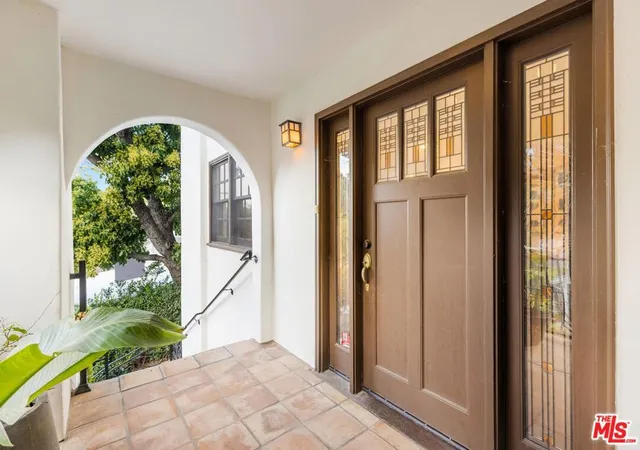2nd image of 3724 Dixie Canyon Ave, Sherman Oaks, CA 91423 | MLS# 26846203