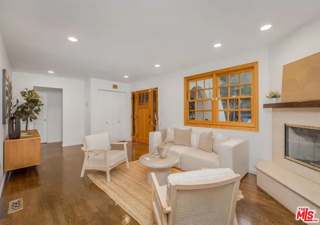 5th image of 3724 Dixie Canyon Ave, Sherman Oaks, CA 91423 | MLS# 26846203