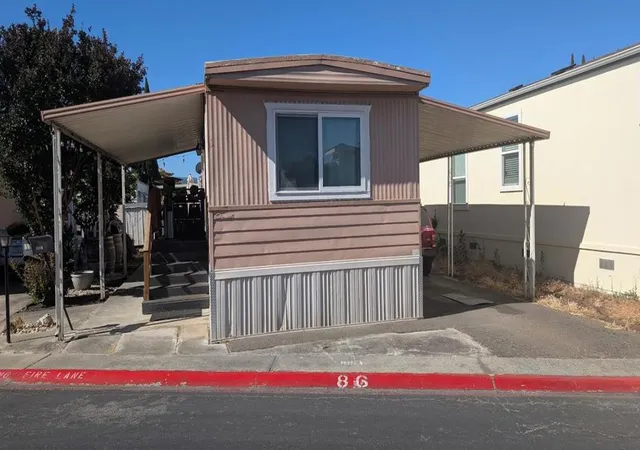 Photo 1 of Manufactured home for sale at 510 Saddle Brk Dr #86, San Jose, CA 95136 | MLS# ML82050603 | Listing updated on 2026-06-23