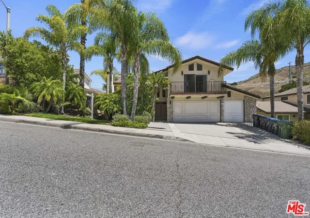Homes for sale in Agoura Hills, CA | 27821 Via Amistosa, Agoura Hills, CA 91301 | MLS# 26845351