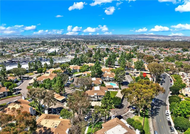Homes for sale in Lake Forest, CA | 22198 Cedar Pointe, Lake Forest, CA 92630 | Houzeo