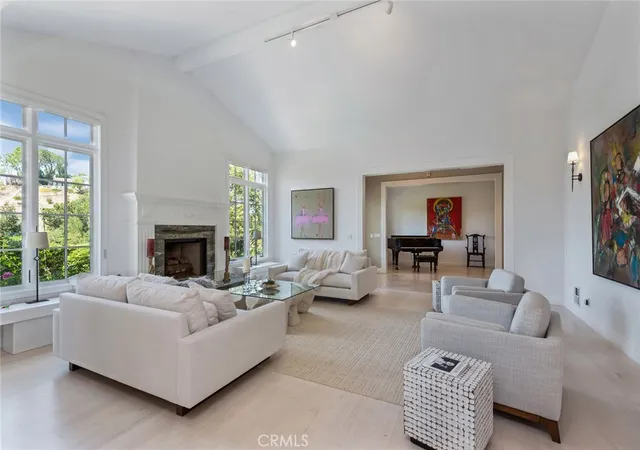 Homes for sale in Hidden Hills, CA | 5600 Round Meadow Rd, Hidden Hills, CA 91302 | MLS# SR26127027