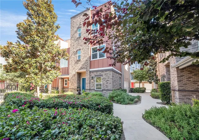 4th image of 4956 Willow, Montclair, CA 91763