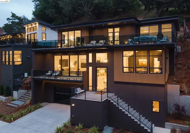 Single family home for sale at 1667 Trestle Glen Rd, Oakland, CA 94610 | MLS# 41137947