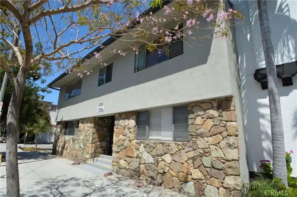 Photo 1 of Condo for sale at 338 Elm Ave #7, Long Beach, CA 90802 | MLS# PW26127547 | Listing updated on 2026-10-10