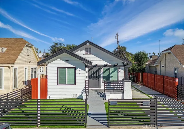 2nd image of 5414 5416 3rd Ave Ave, Los Angeles, CA 90043 | MLS# MB26127591