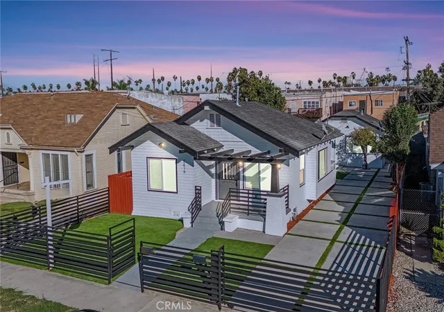 3rd image of 5414-5416 3Rd Ave Ave, Los Angeles, CA 90043 | MLS# MB26127591
