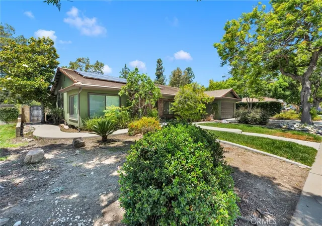 3rd image of 2425 San Fernando Ct, Claremont, CA 91711 | MLS# HD26127649