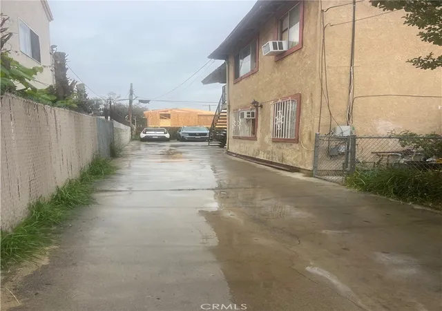 2nd image of 1137 N Ardmore, Hollywood Hills East, CA 90029 | MLS# SR26105447