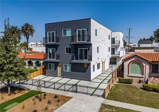 Photo 1 of Multi family home for sale at 2010 S Dunsmuir, Los Angeles, CA 90016 | MLS# BB26127611 | Listing updated on 2026-06-11