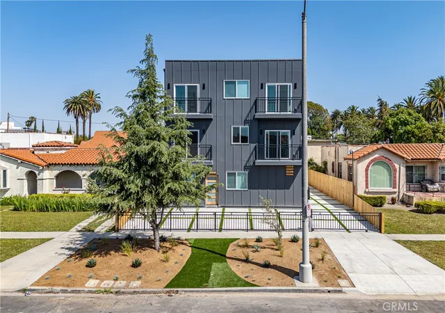 Photo 2 of Multi family home for sale at 2010 S Dunsmuir, Los Angeles, CA 90016 | MLS# BB26127611 | Listing updated on 2026-06-11
