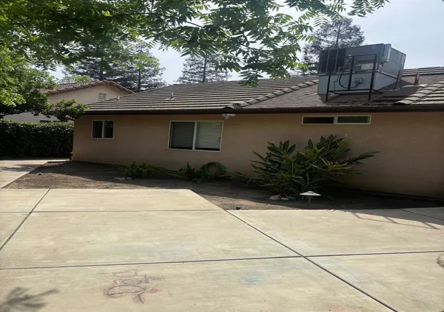 Photo 2 of Single family home for sale at 3816 E Acequia Ave, Visalia, CA 93292 | MLS# ML82050650 | Listing updated on 2026-10-05