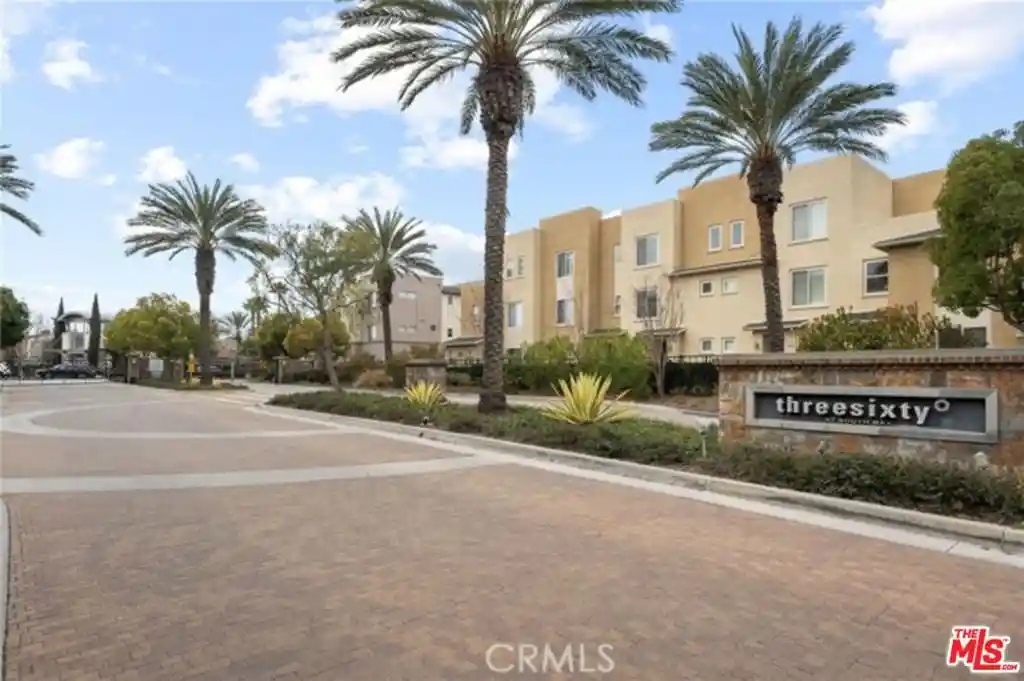 Listing Photo 24 - Condo for sale in 13126 Union Ave located at 13126 Union Ave, Hawthorne, CA 90250 - Unit #203