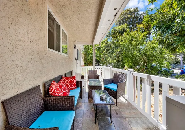 Photo 4 of Single family home for sale at 16938 Hartland St, Van Nuys, CA 91406 | MLS# SR26127767 | Listing updated on 2026-06-16