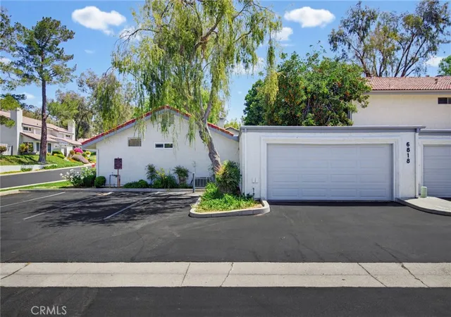 Homes for sale in Oak Park, CA | 6818 Poppyview Dr, Oak Park, CA 91377 | MLS# BB26113993