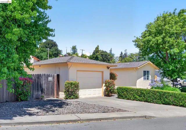 Homes for sale in Vallejo, CA | 3 Bergwall Way, Vallejo, CA 94591 | MLS# 41138003