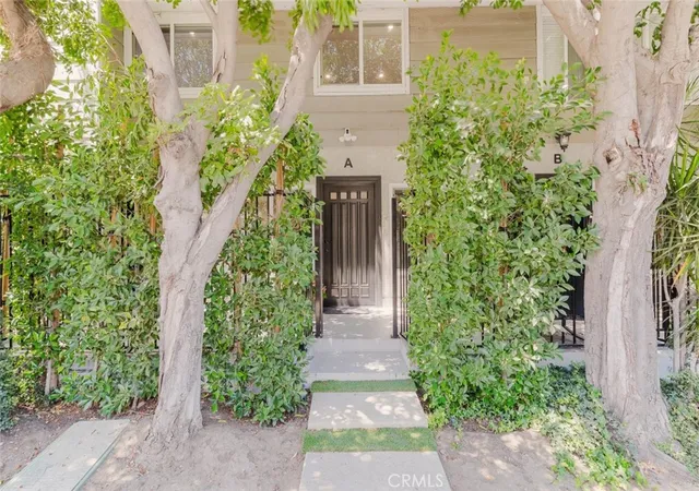 2nd image of 4405 Ventura Canyon Ave, Sherman Oaks, CA 91423 | MLS# SR26127093