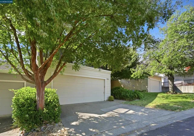 Photo 3 of Sale Pending at 1442 Quail View Cir, Walnut Creek, CA 94597 | MLS# 41138013 | Listing updated on 2026-07-08