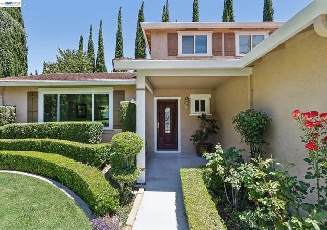 Homes for sale in Pleasanton, CA | 2383 Corte De La Jara, Pleasanton, CA 94566 | MLS# 41138011