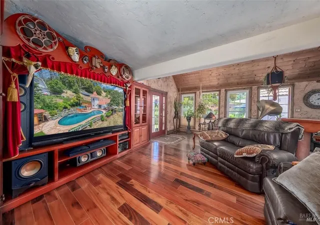 4th image of 19400 Scenic Dr, Redwood Valley, CA 95470 | MLS# LC26127845
