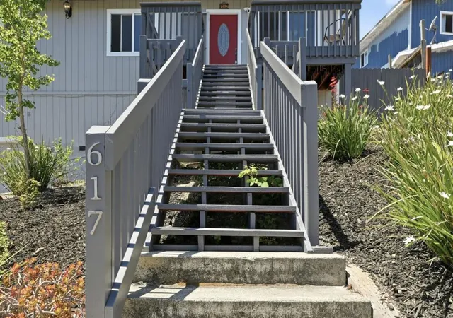 3rd image of 617 Pebble Dr, El Sobrante, CA 94803 | MLS# ML82050684