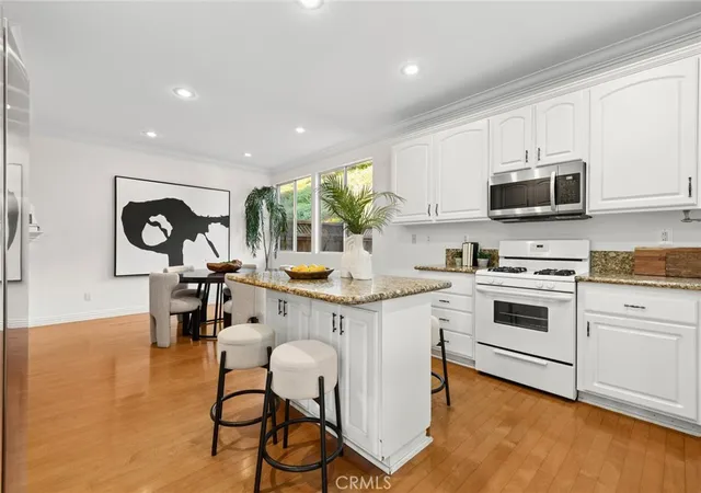 Photo 4 of Sale Pending at 12 Baneberry, Aliso Viejo, CA 92656 | MLS# OC26119807 | Listing updated on 2026-09-17