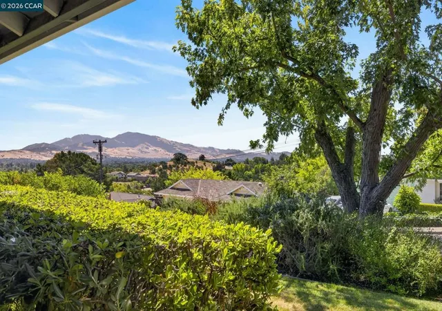 Homes for sale in Pleasant Hill, CA | 666 Odin Dr, Pleasant Hill, CA 94523 | MLS# 41138026