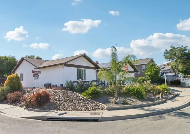 3rd image of 14304 Kendra Ct, Poway, CA 92064 | MLS# PTP2604502
