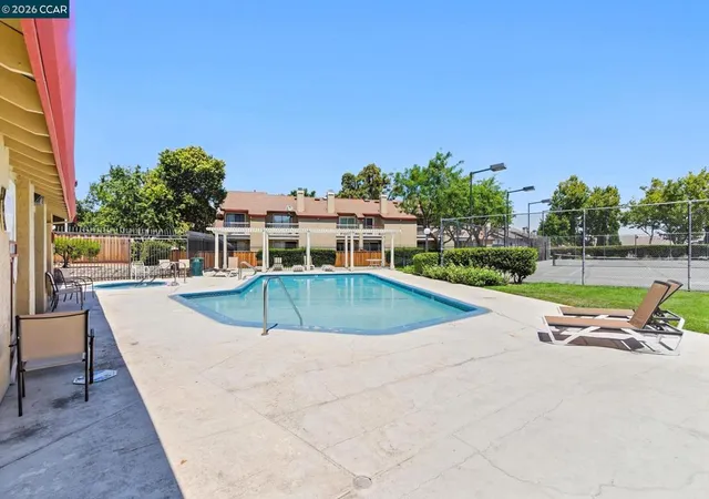 33rd image of 128 Peppermill Ln, Pittsburg, CA 94565 | MLS# 41138032