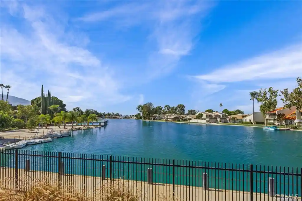 Listing Photo 35 - Condo for sale in 1554 Border located at 1554 Border, Corona, CA 92882 - Unit 1554 Border