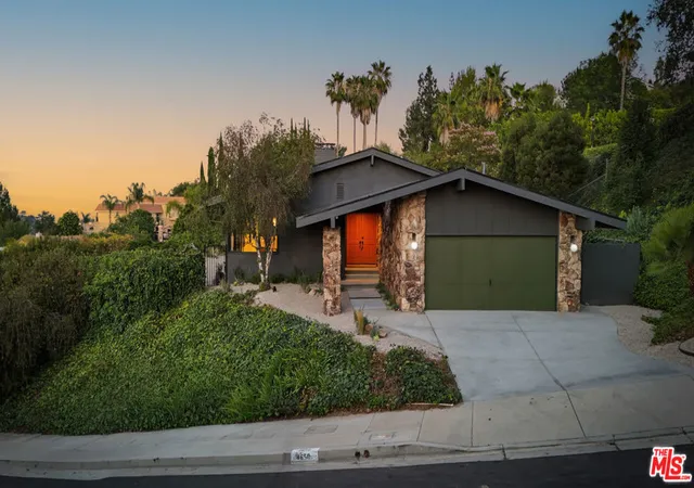 1st image of 4650 Ellenita Ave, Tarzana, CA 91356 | MLS# 26846127