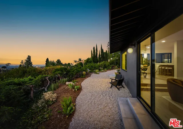 26th image of 4650 Ellenita Ave, Tarzana, CA 91356 | MLS# 26846127