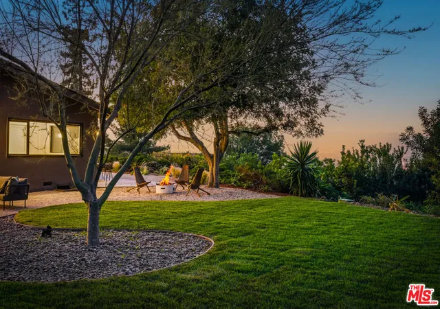 2nd image of 4650 Ellenita Ave, Tarzana, CA 91356 | MLS# 26846127