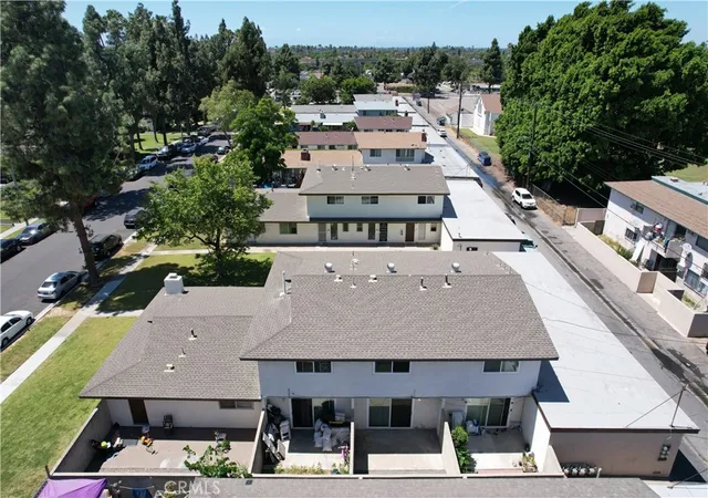 3rd image of 625 W Provential Dr, Anaheim, CA 92805 | MLS# OC26127998