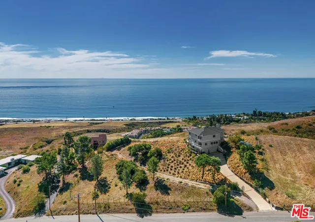 Photo 2 of Single family home for sale at 6007 Trancas Cyn Rd, Malibu, CA 90265 | MLS# 26844599 | Listing updated on 2026-06-23