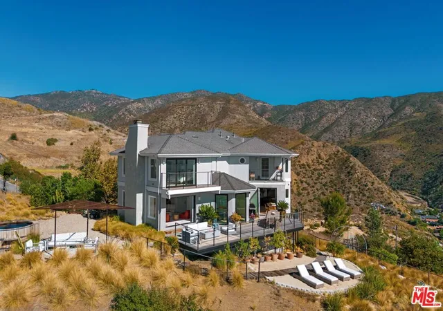 Photo 4 of Single family home for sale at 6007 Trancas Cyn Rd, Malibu, CA 90265 | MLS# 26844599 | Listing updated on 2026-06-23