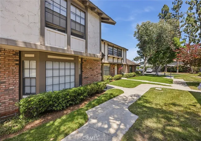 4th image of 222 Kensington Ln, La Habra, CA 90631 | MLS# PW26127951