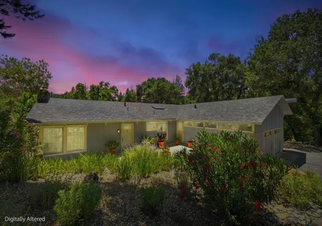 Homes for sale in Saratoga, CA | 13531 Old Oak Wy, Saratoga, CA 95070 | MLS# ML82050724