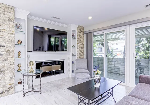 Listing Photo 5 - Condo for sale in building located at 841 Ronda Sevilla, Laguna Woods, CA 92637 - Unit #P