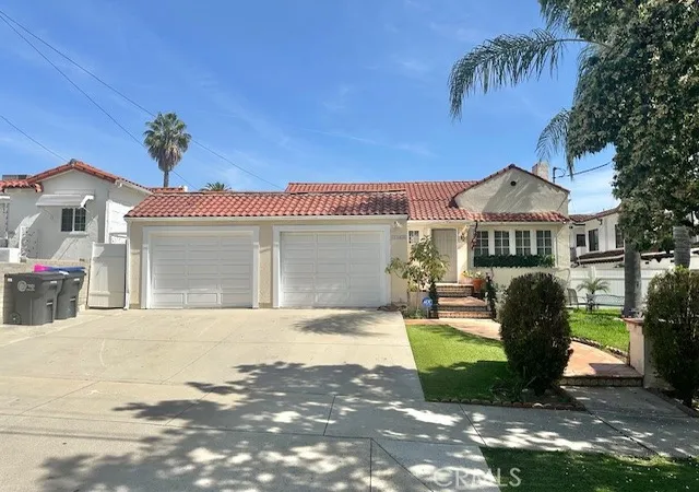 Single family home for sale at 1362 N Columbus, Glendale, CA 91202 | MLS# ND26128086