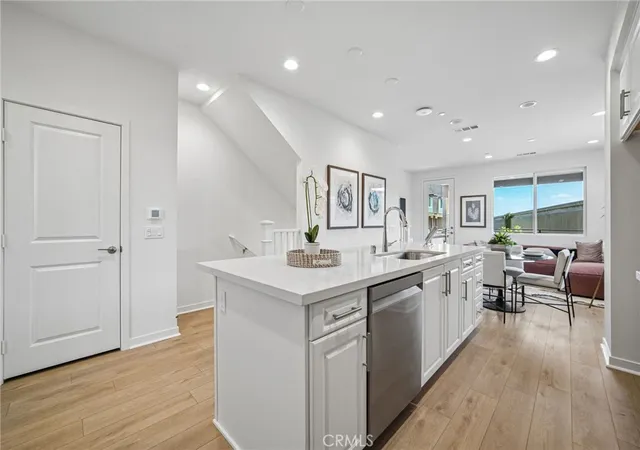 4th image of 124 Chaparral, Tustin, CA 92780 | MLS# OC26128096