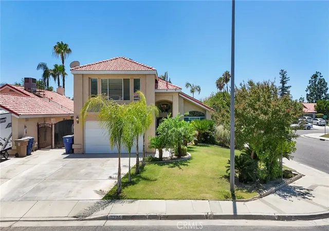 Photo 2 of Single family home for sale at 6225 Galanos Ct, Bakersfield, CA 93313 | MLS# SR26128106 | Listing updated on 2026-10-07