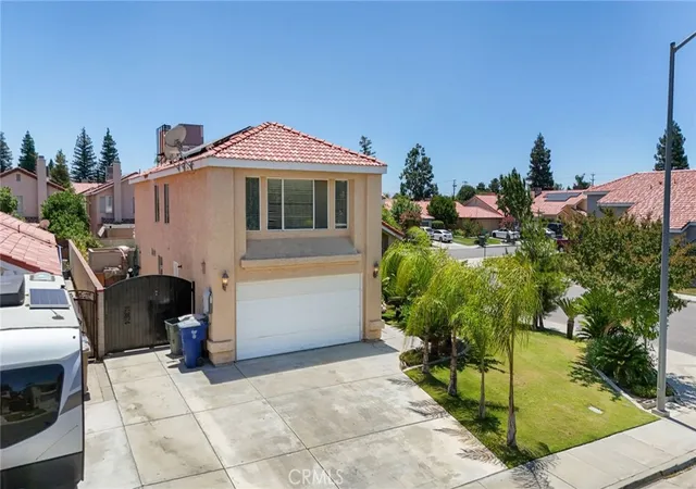 Photo 3 of Single family home for sale at 6225 Galanos Ct, Bakersfield, CA 93313 | MLS# SR26128106 | Listing updated on 2026-10-07