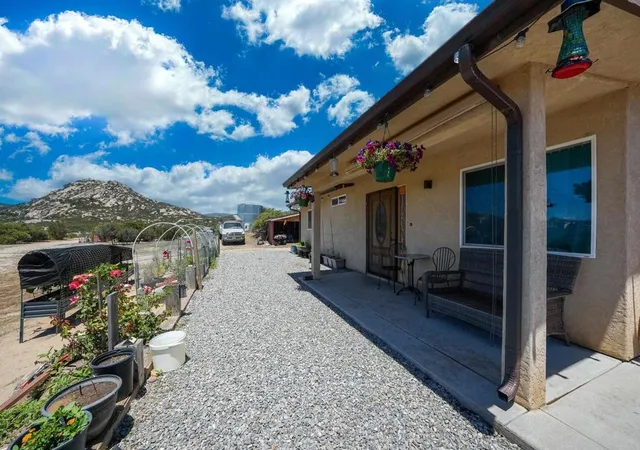 4th image of 27824 Golden Eagle Rd, Ramona, CA 92065 | MLS# NDP2605638