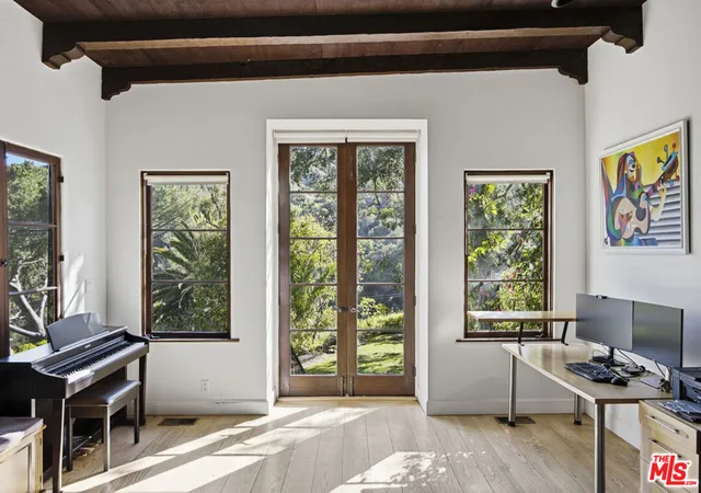 Photo 1 of Single family home for sale at 10037 Reevesbury Dr, Beverly Hills, CA 90210 | MLS# 26846563 | Listing updated on 2026-06-24