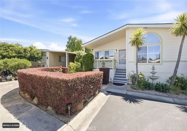 Photo 3 of Sale Pending at 433 Sylvan Ave #51, Mountain View, CA 94041 | MLS# SW26126972 | Listing updated on 2026-10-03