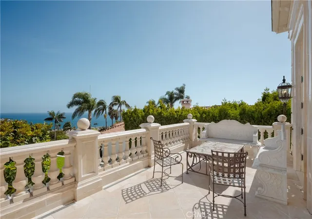 Homes for sale in Laguna Beach, CA | 145 Irvine Cove Ct, Laguna Beach, CA 92651 | MLS# LG26122257